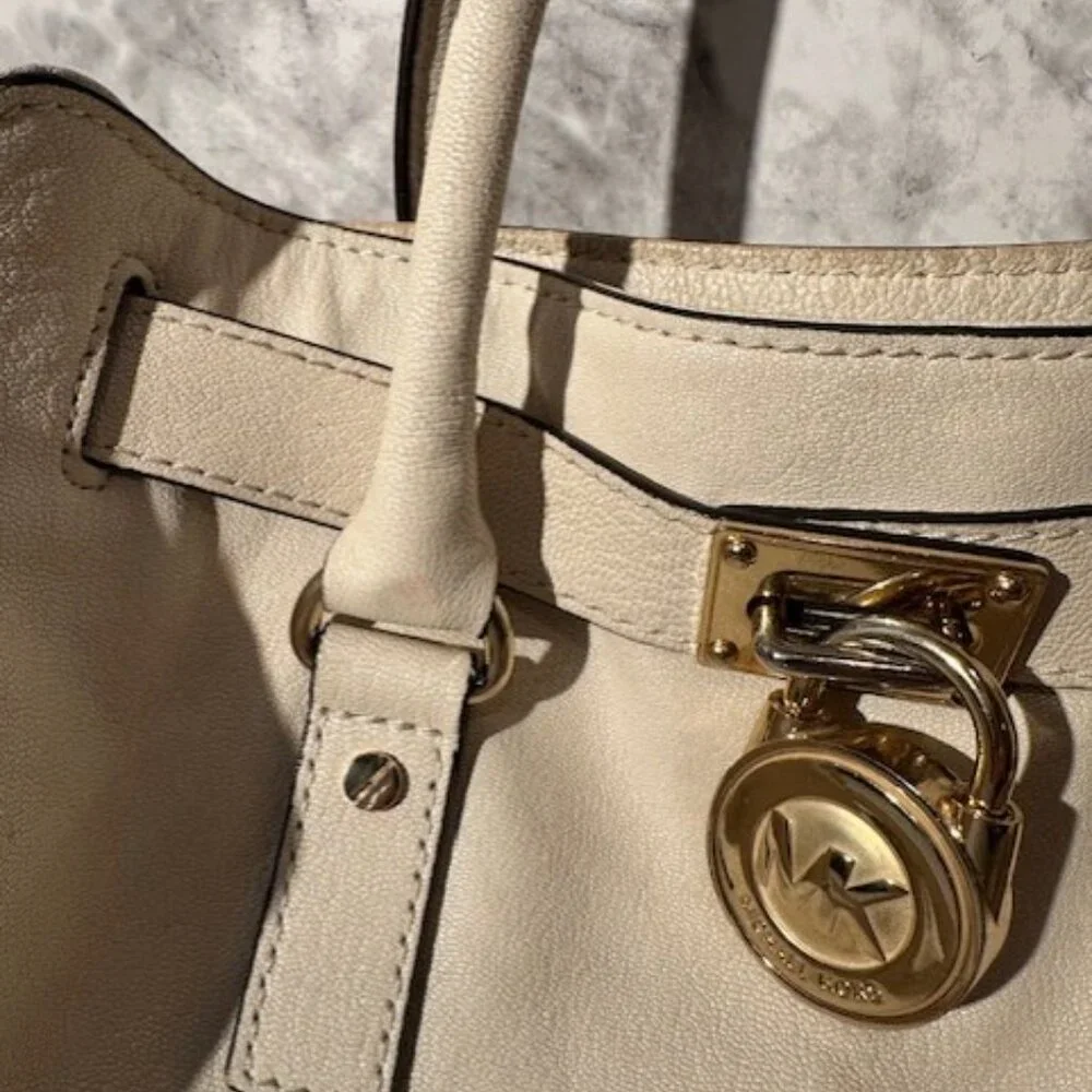 Michael Kors Large Cream Leather Tote – Gold Hardware Classic Shoulder Bag - Picture 2 of 16